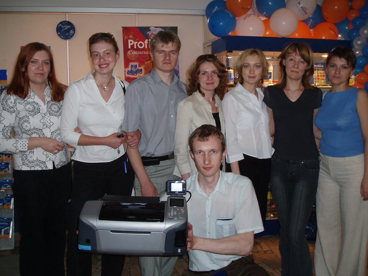 Команда на выставке ЭКОПРИНТ 2005